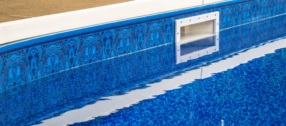 Bellagio pool liner installation photo